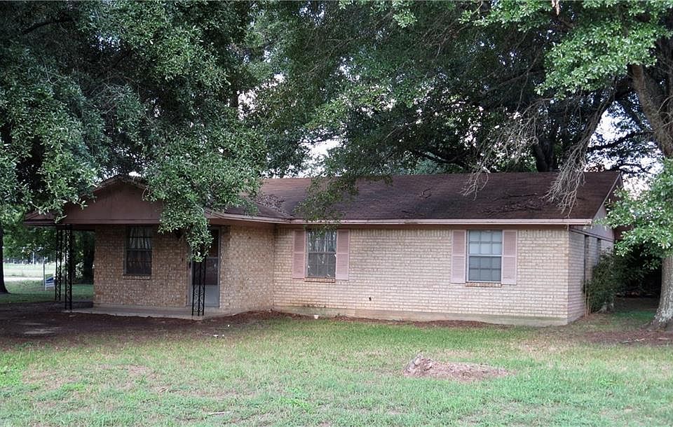 1st image of 442 Anderson Ln