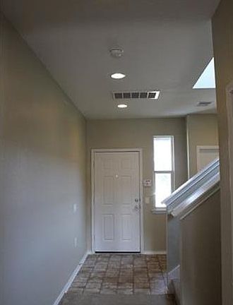 5th image of 4921 Irvine Ln