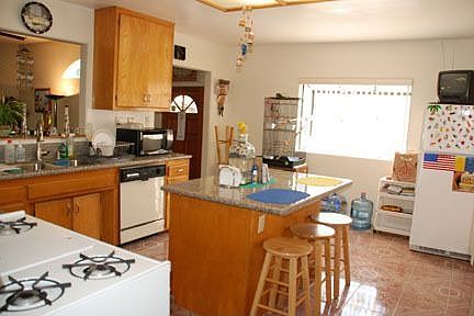 5th image of 4504 N Sunflower Ave