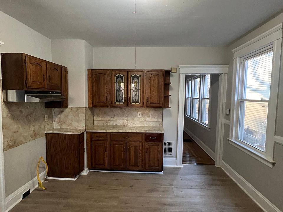 1st image of 49 Maltby St #1
