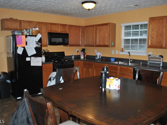 2nd image of 196 Rankin Cir