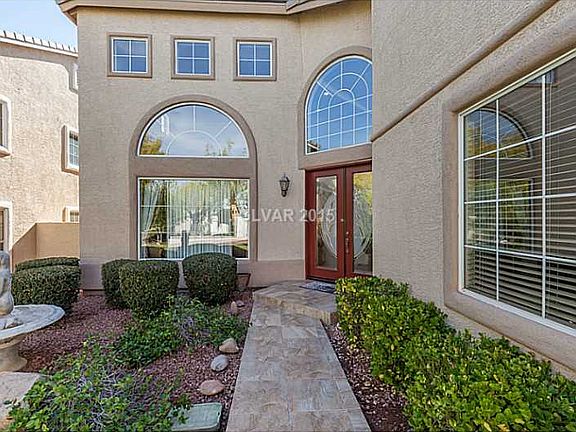 3rd image of 321 Canyon River Ct