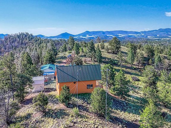 3rd image of 741 Wolfe Road