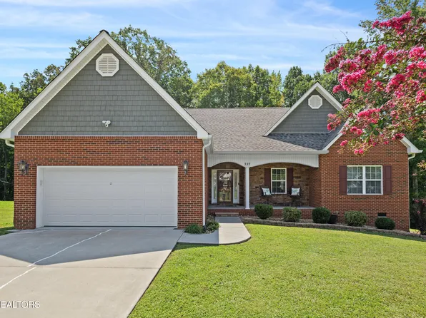 332 Shadows Lawn Dr, Athens, TN 37303