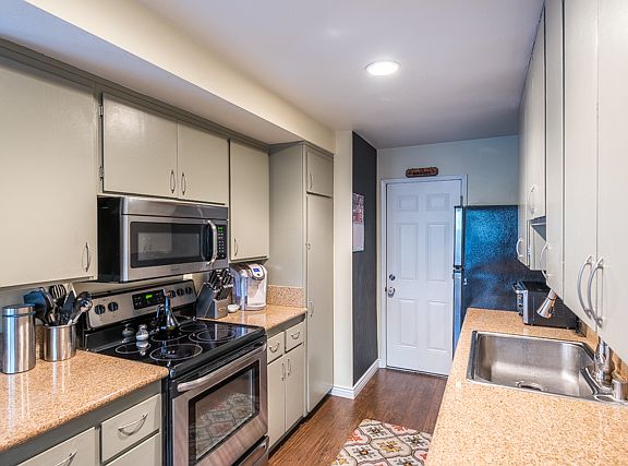 3rd image of 2846 E Frontera St Unit B