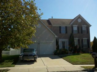 40 Goldspire Ln, Burlington, NJ 08016