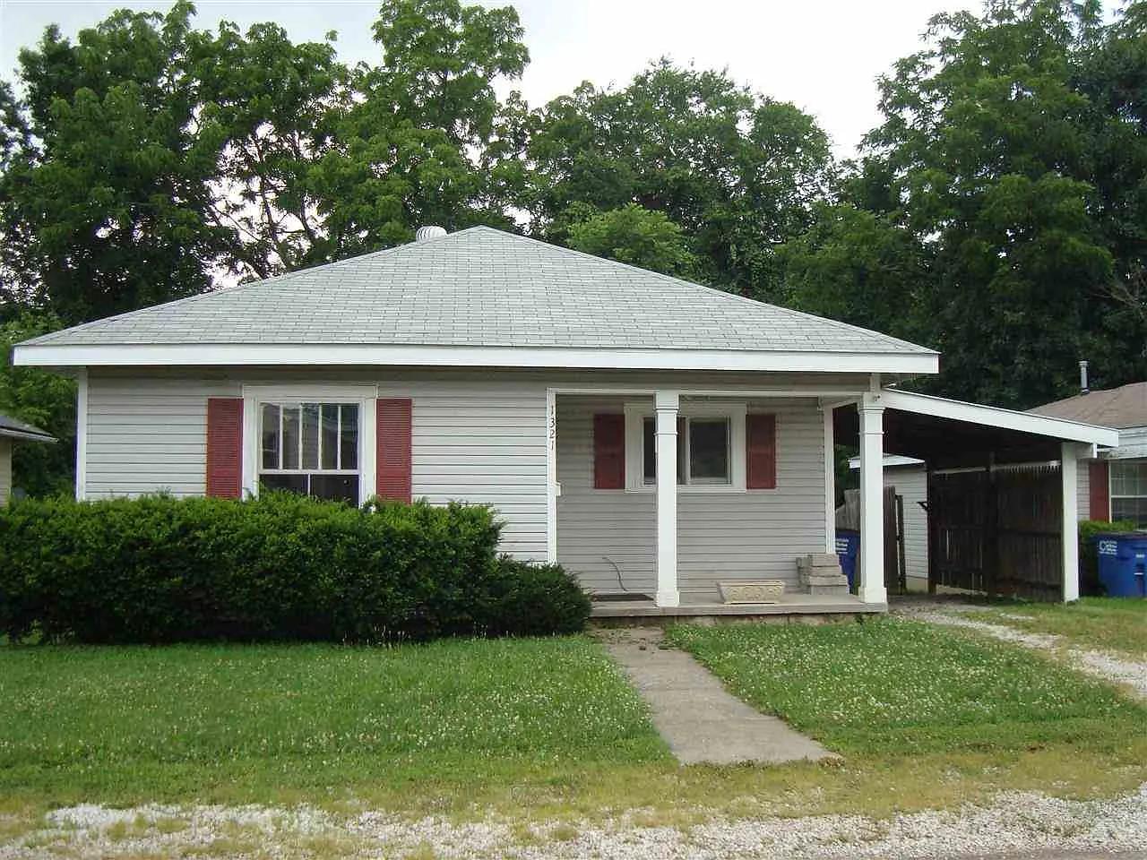 1321 T St photo 1