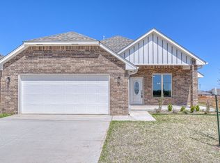 9305 NW 142nd St, Yukon, OK 73099