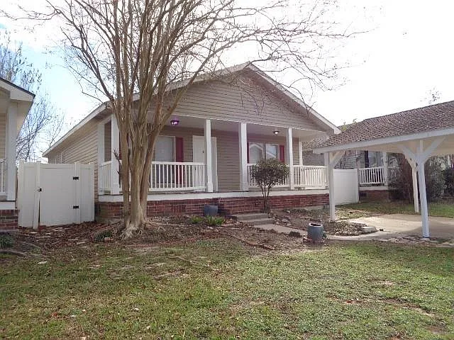 Building Photo - 10015 Summerberry Ln