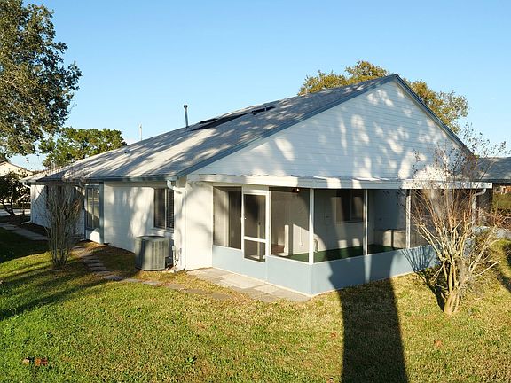 4th image of 2364 Turpin Dr