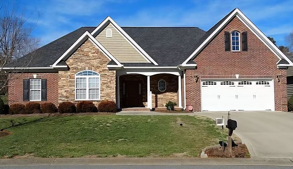 1st image of 3109 17th Street Ln NE