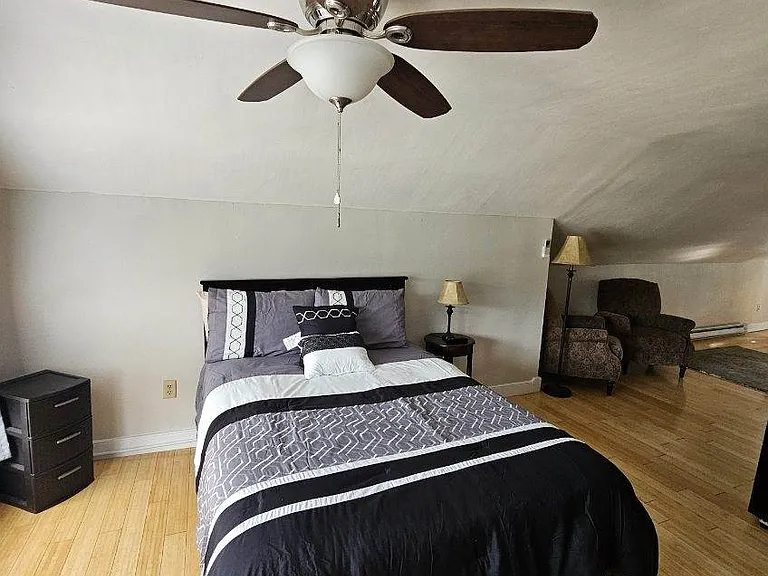 472 Prairie Ave #3 — Photo 4