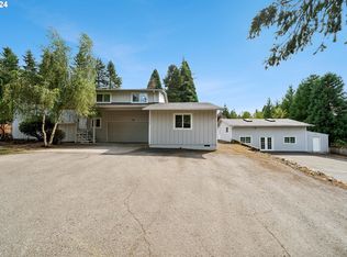 14344 Holly Crest Ln, Oregon City, OR 97045