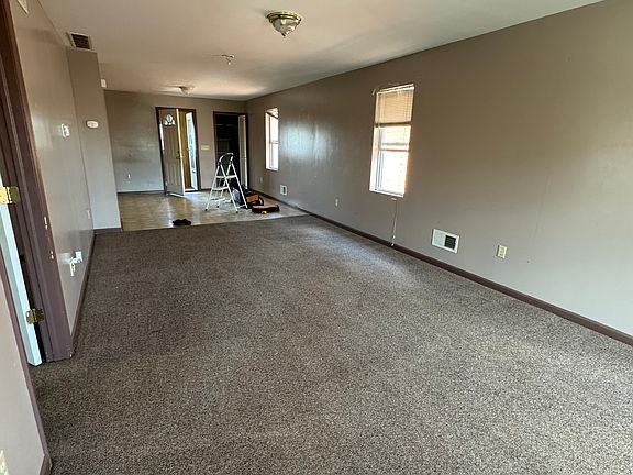 2nd image of 2245 Holbrook St #2