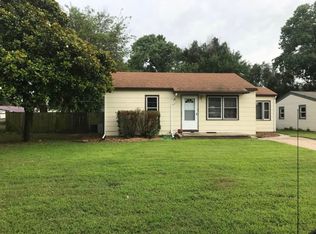 413 W Hollywood Dr, Wichita, KS 67217