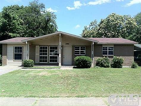 1st image of 3705 Crestview Dr