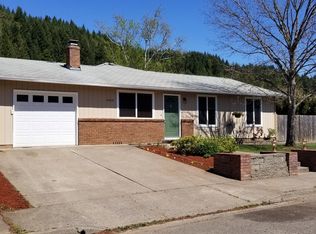 47675 W 1st St, Oakridge, OR