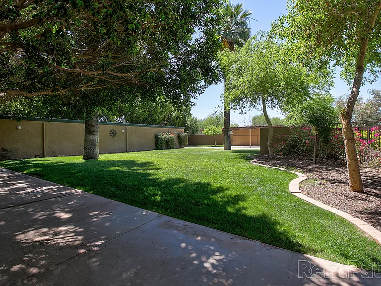 Greenwood Apartments — Photo 64