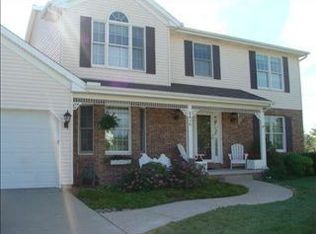 2410 Clarkson Ln, Bloomington, IL 61704