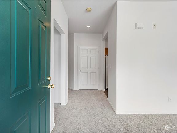 4th image of 4132 Fieldstone Drive #203