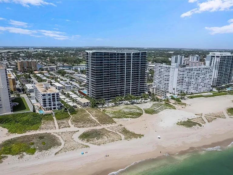 900 N Ocean Blvd #1202 — Photo 36