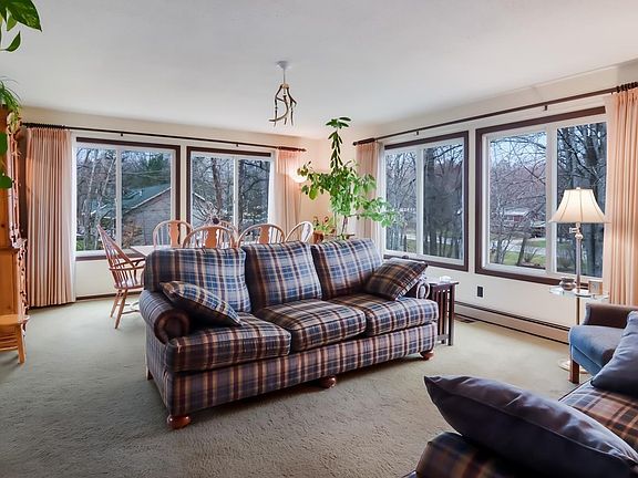 3rd image of 1759 Dean Dr NW