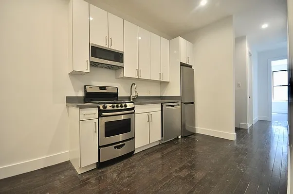 Rented by REAL New York | media 40