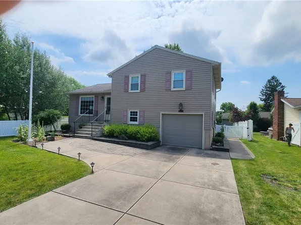 8415 Ziblut Ct, Niagara Falls, NY 14304
