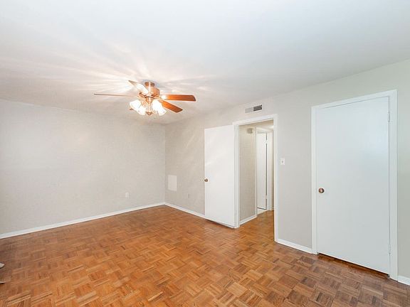 5th image of 3636 Taliluna Ave APT 130-1