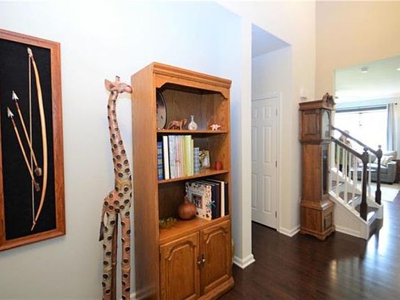 3rd image of 4494 Cottonwood Dr