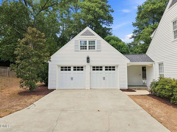 5th image of 2905 Augusta Ct