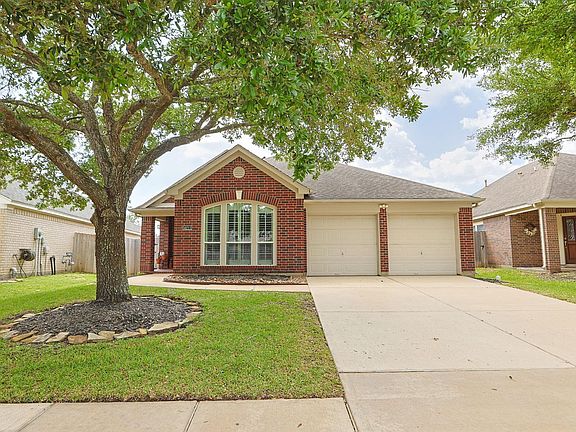 2nd image of 14211 Pinefrost Ln