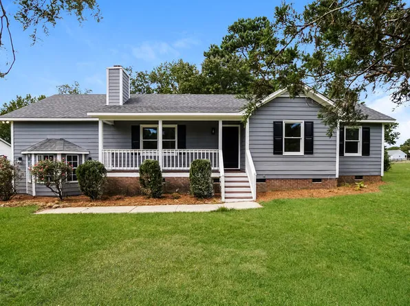 1012 Deep Canyon Dr, Clayton, NC 27520