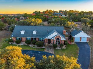 125 Grady Ln, Kerrville, TX 78028