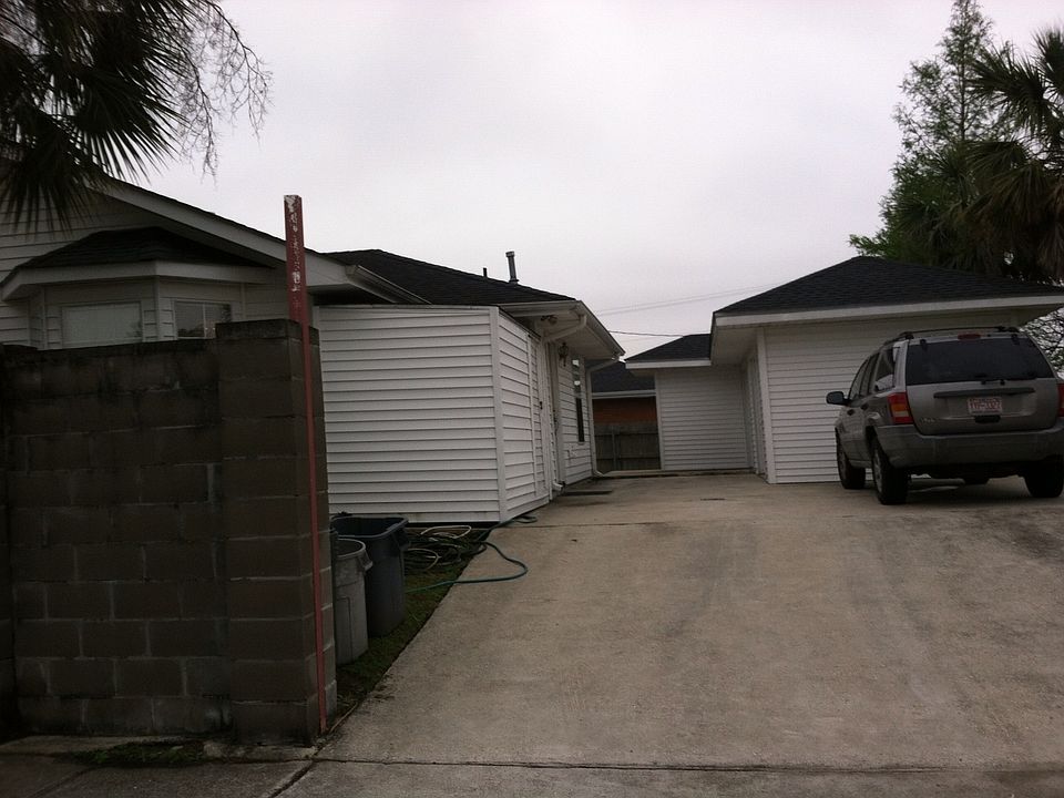 2nd image of 534 Diplomat St