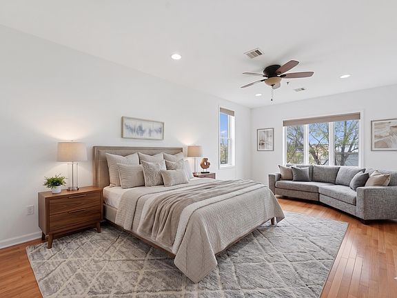 3rd image of 203-207 Hackensack Ave APT 5B