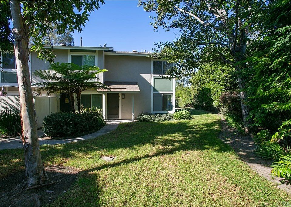 1st image of 2715 W Northwood #75
