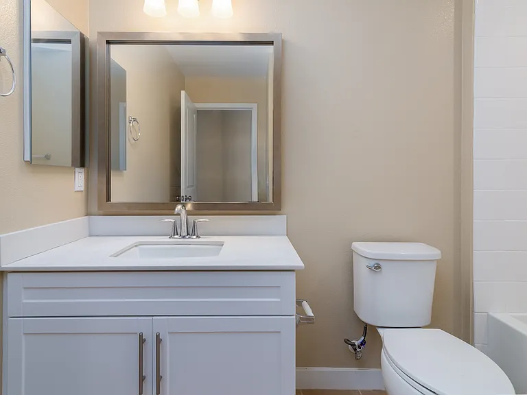 232 Village Commons Blvd #25 — Photo 14