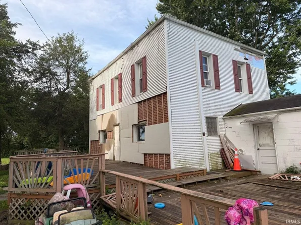 1884 S 200th Rd E, Huntington, IN 46750