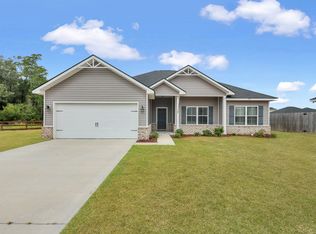 197 Farnsworth Trl, Hinesville, GA 31313