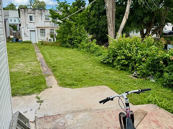 4th image of 337 Lincoln Ave