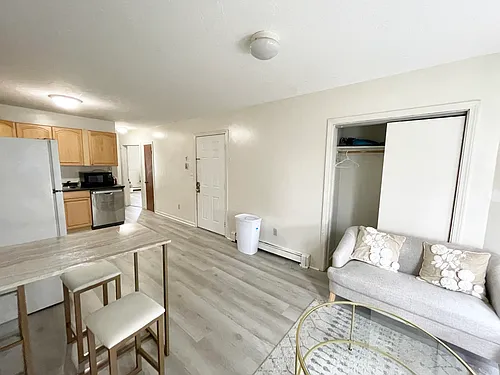 92 Hammond St #2L Photo 1