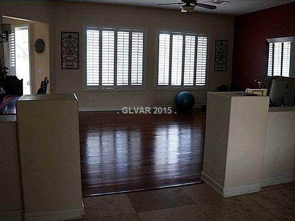 5th image of 1420 Dressen Ave
