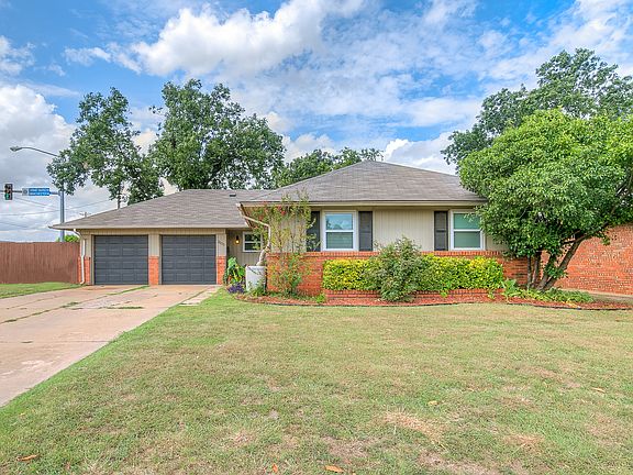 5th image of 2033 Manchester Dr