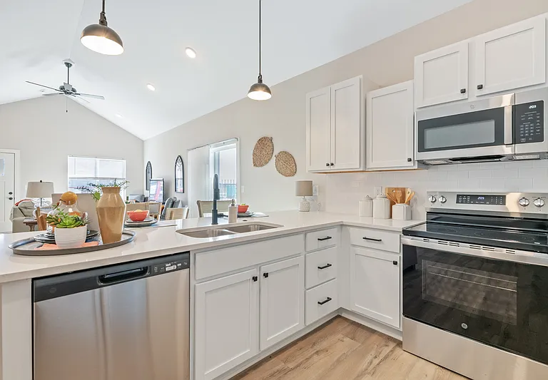 3669 N Azalea St #1 — Photo 18