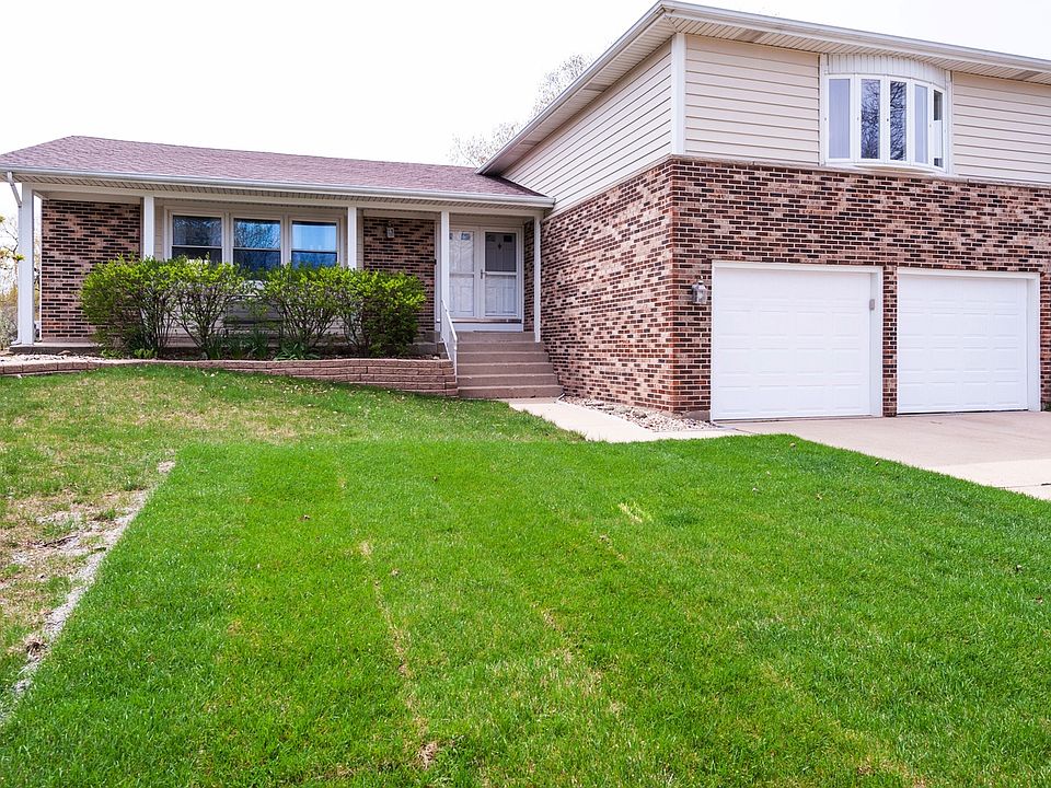 1st image of 4062 Victoria Dr