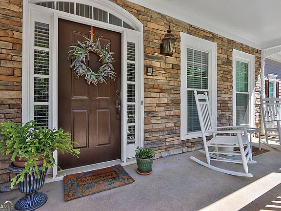 5th image of 2315 Walnut Grove Way