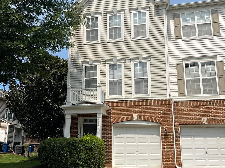 4905 Wyatt Brook Way — Photo 1