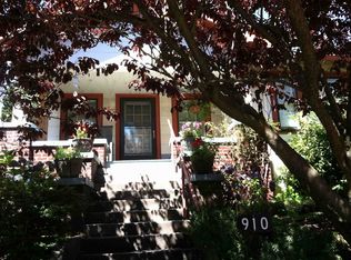910 NE 62nd St, Seattle, WA 98115