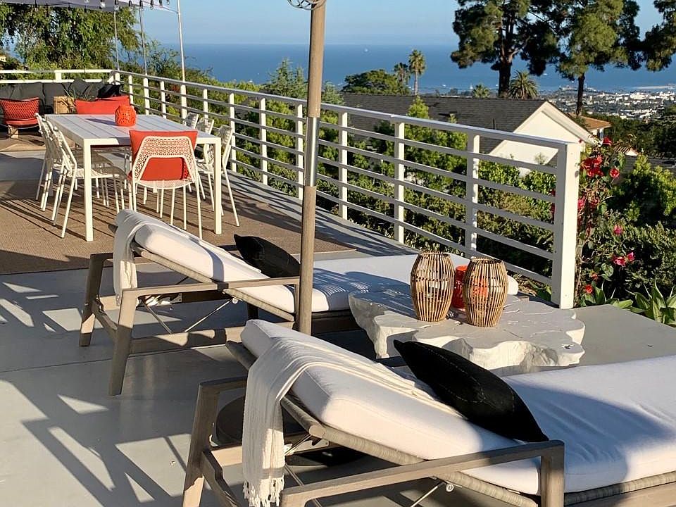 sweeping ocean view outdoor living